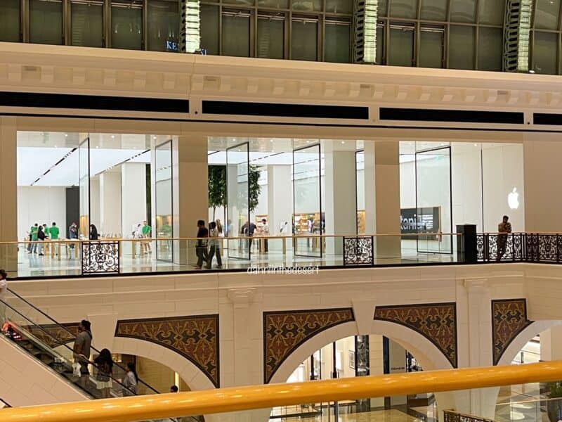 The large Apple Store in Mall of Emirates from the outside looking into the store