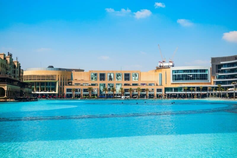 Back of Dubai Mall with a view of Burj Lake and Dubai Fountain